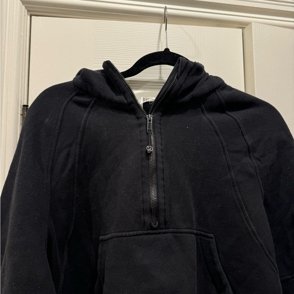 Lululemon Cropped Scuba - Picture 2 of 5